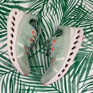 On Cloudsurfer Running Shoes in Creek/White Women's Size 7.5